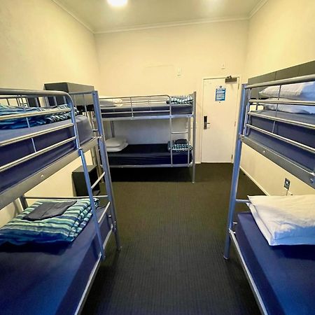Хостел Nomads Capital Backpackers - Wellington (Adults Only) Экстерьер фото