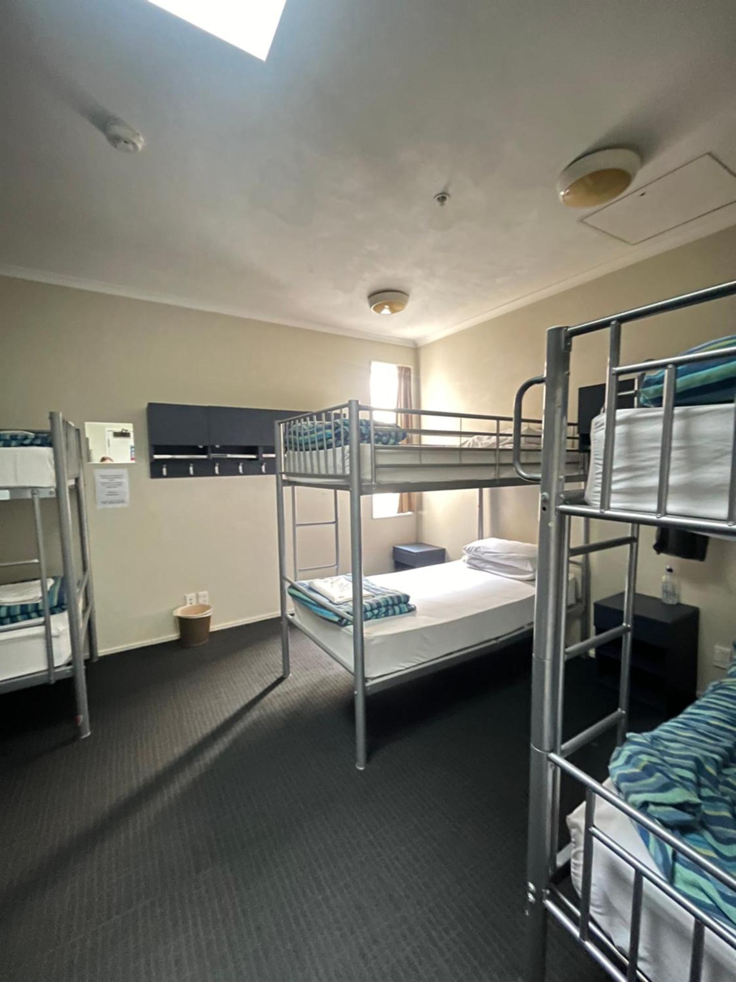 Хостел Nomads Capital Backpackers - Wellington (Adults Only) Экстерьер фото